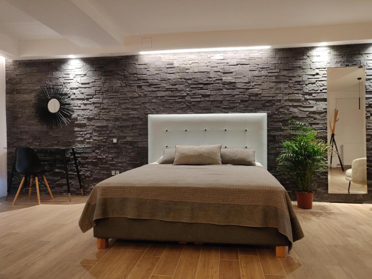 Sunny New Lovely Apartment 60 Meters From The Metro Atenas Exterior foto