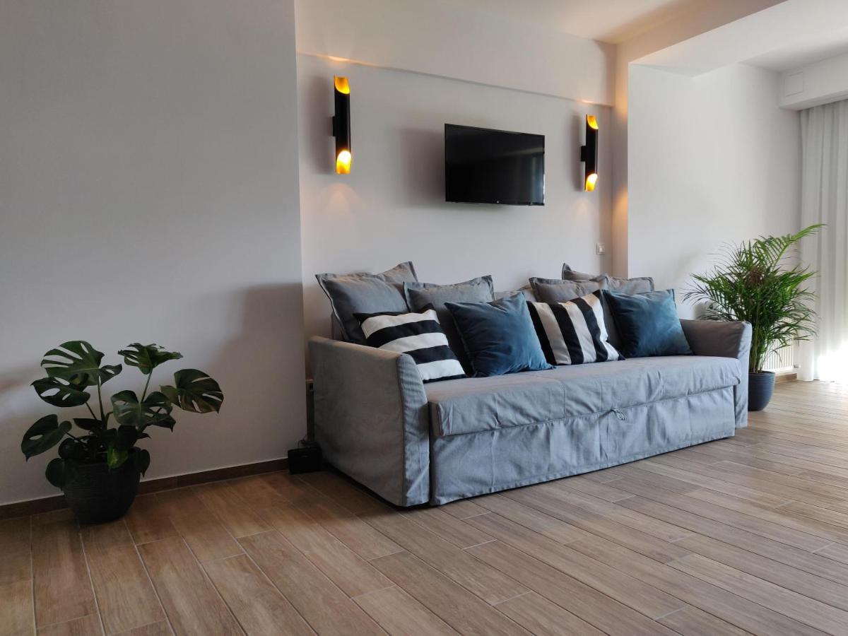 Sunny New Lovely Apartment 60 Meters From The Metro Atenas Exterior foto